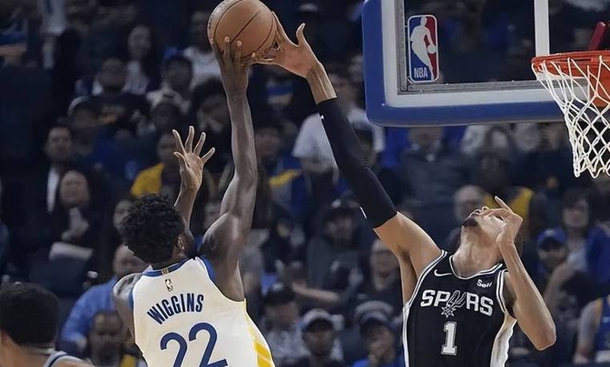 篮网横扫马刺,威斯布鲁克高光表现 篮网横扫马刺,威斯布鲁克高光表现