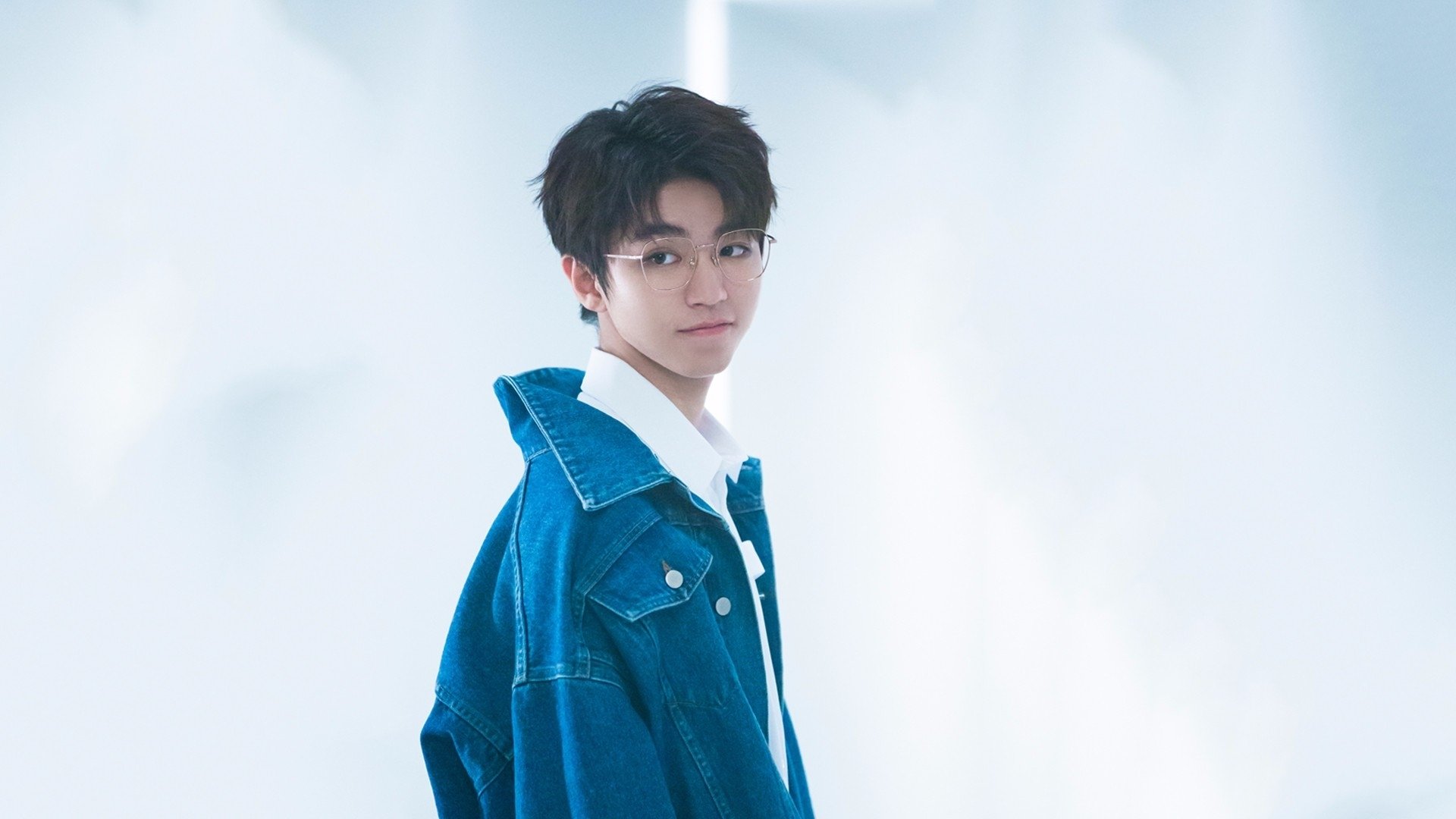 战火中的绿茵奇迹,伊拉克绝境争冠,卡马文加存在感背后的足球寓言