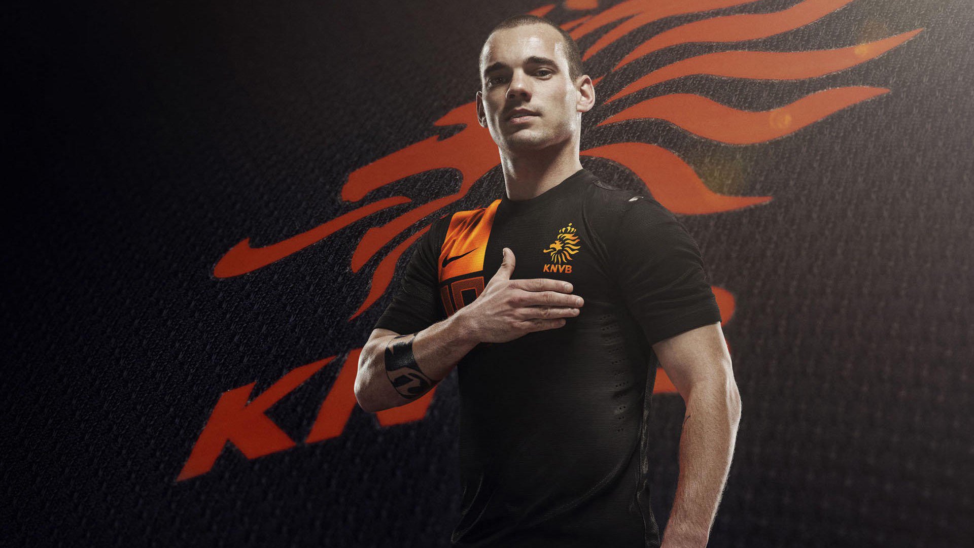 北欧铁壁与孤胆门神,库尔图瓦一夫当关,瑞典战术完胜那不勒斯