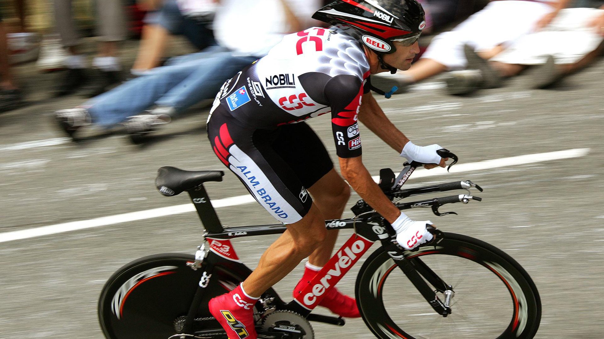 年终总决赛轻取澳网,德约科维奇扛起全队,诠释领袖的终极定义